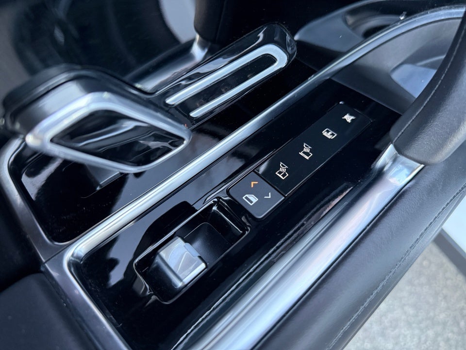 2023 Land Rover Range Rover P530 SE