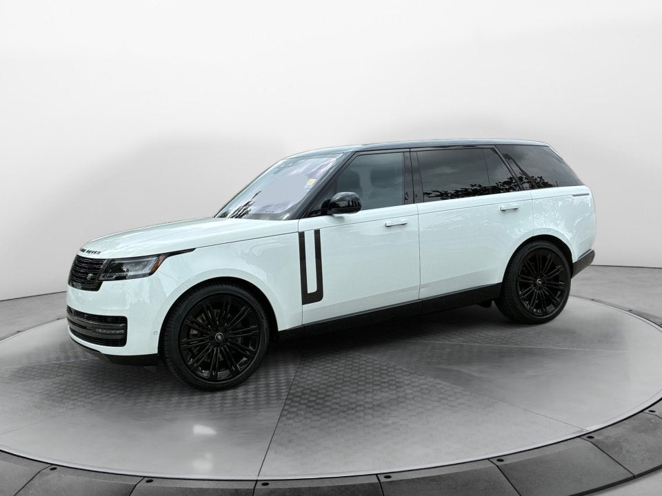 2022 Land Rover New Range Rover SE