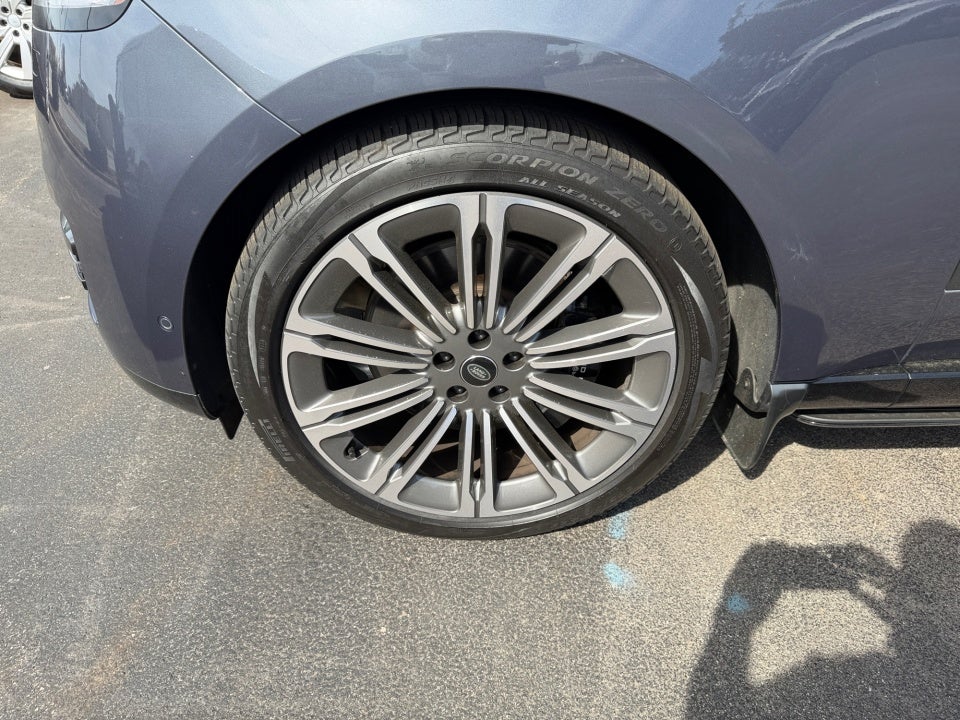 2024 Land Rover Range Rover P530 SE