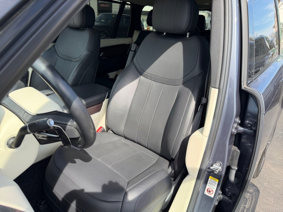 2024 Land Rover Range Rover P530 SE