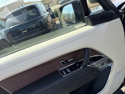 2024 Land Rover Range Rover P530 SE