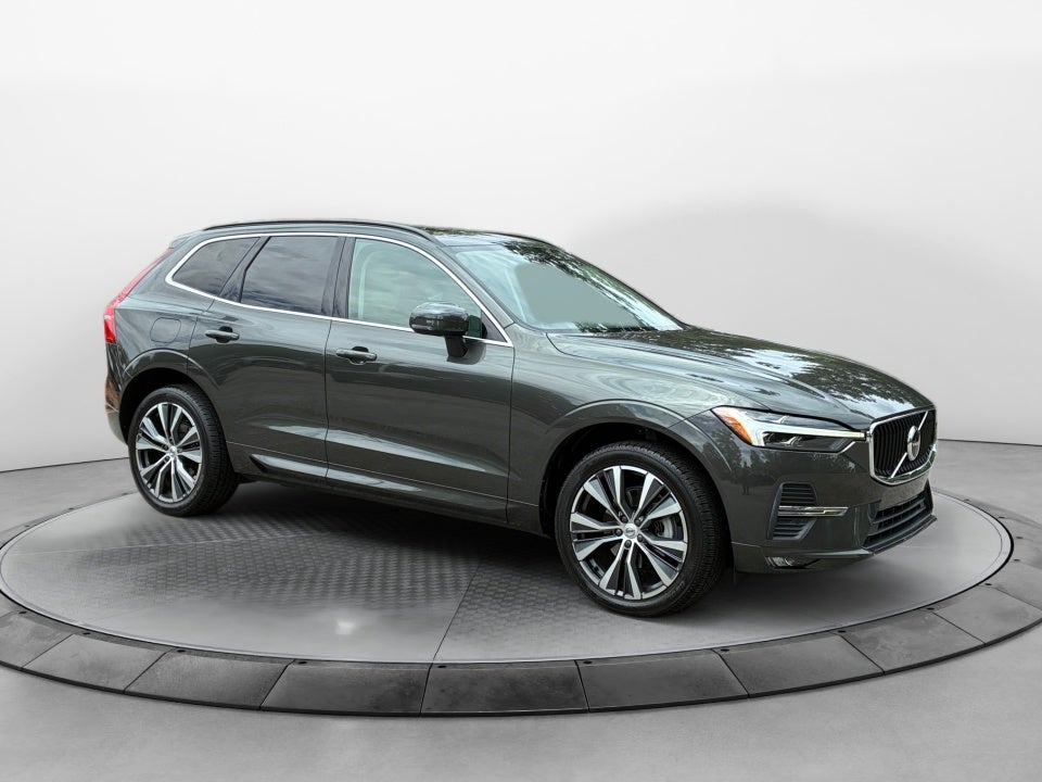 2022 Volvo XC60 Momentum