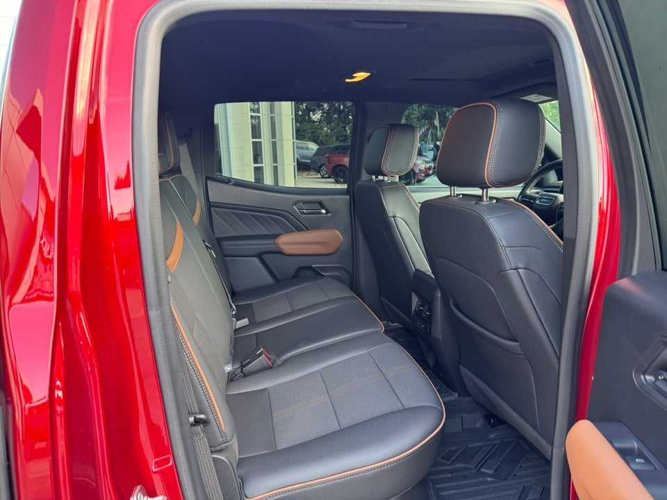 2024 GMC Canyon 4WD AT4
