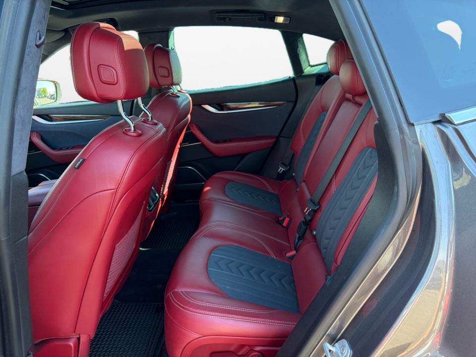 2017 Maserati Levante 