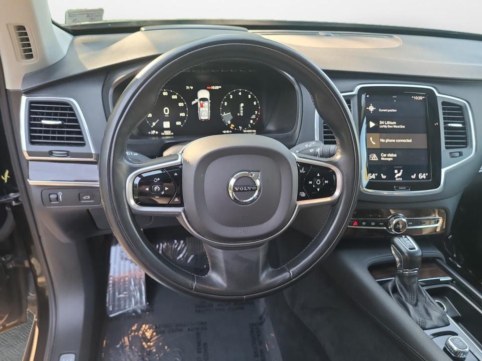 2019 Volvo XC90 Momentum