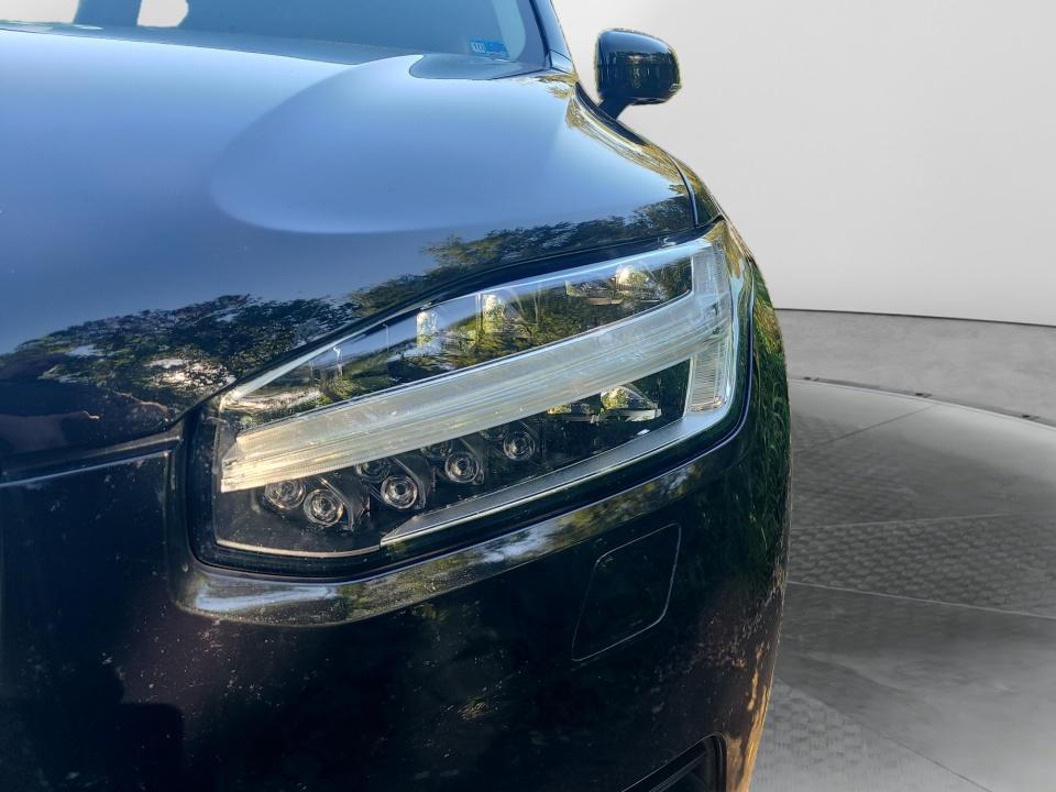 2019 Volvo XC90 Momentum