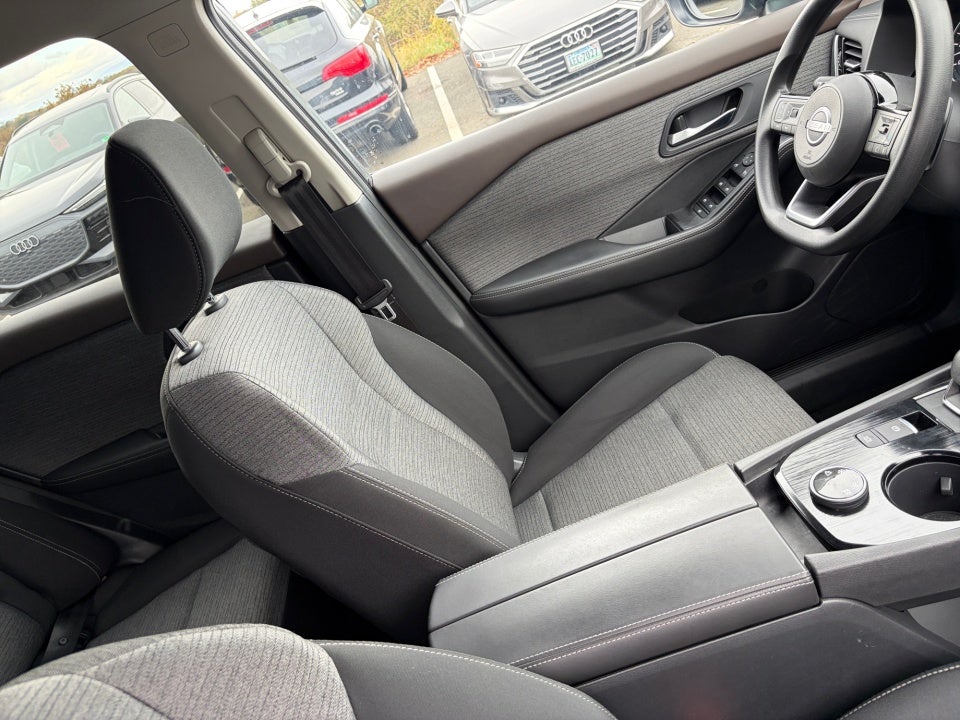 2022 Nissan Rogue SV Intelligent AWD