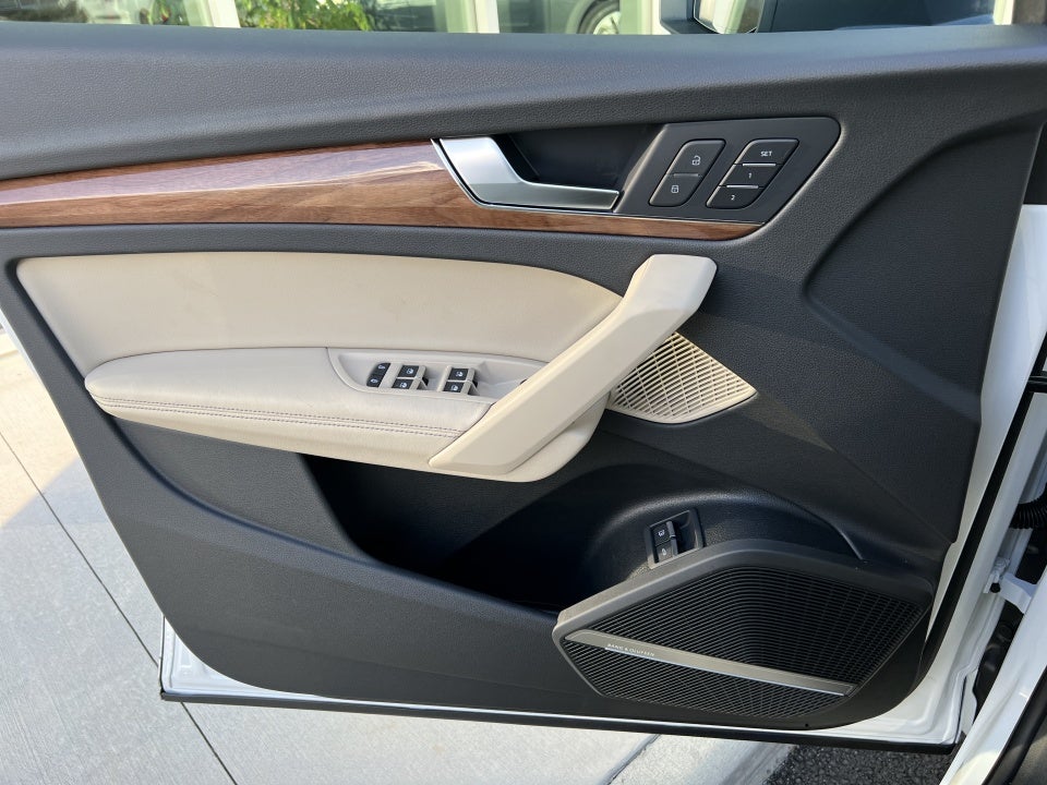 2023 Audi Q5 Premium Plus 55 TFSI e S line quattro S tronic