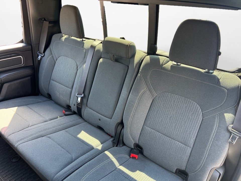 2022 RAM 1500 Big Horn Crew Cab 4x2 5'7" Box