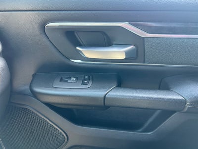 2022 RAM 1500 Big Horn Crew Cab 4x2 5'7" Box