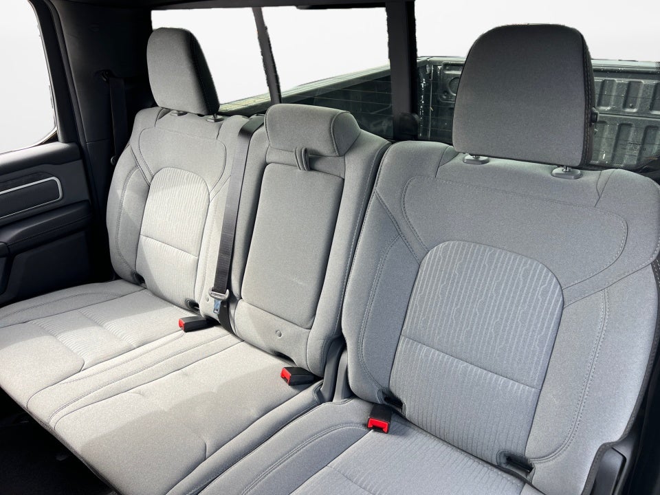 2023 RAM 1500 Big Horn Crew Cab 4x4 6'4" Box