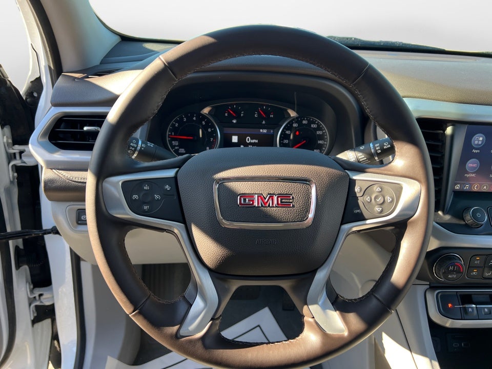 2023 GMC Acadia AWD SLT