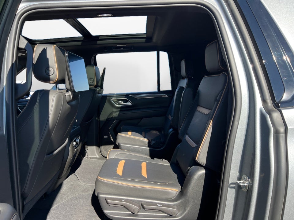 2023 GMC Yukon XL 4WD AT4