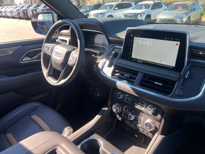 2023 GMC Yukon XL 4WD AT4