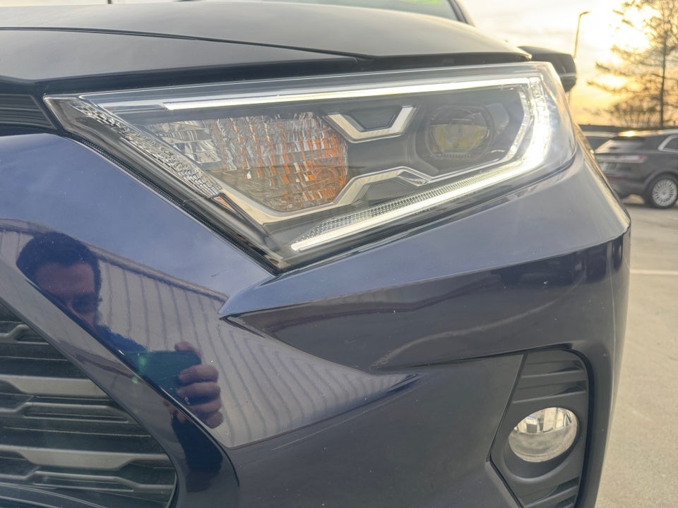2021 Toyota RAV4 Hybrid XLE Premium